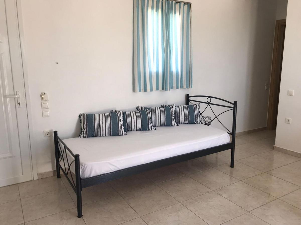 Retreat Apartments In Drosia - Apartment For 3 Makris Gialos  Dış mekan fotoğraf